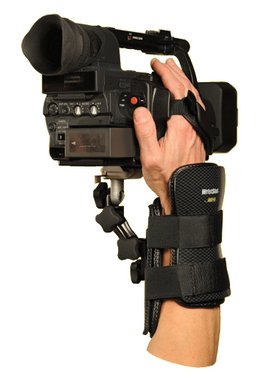 WristShot – camera support for mobile camera people