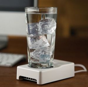 Desktop Cooler and Warmer – It’s about time