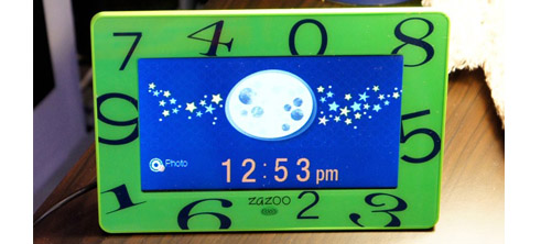 Zazoo Photo Frame Clock lets your kids know when it’s late enough to get up
