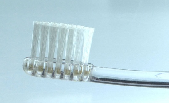 Misoka Toothbrush keeps your teeth clean all day, even after you eat