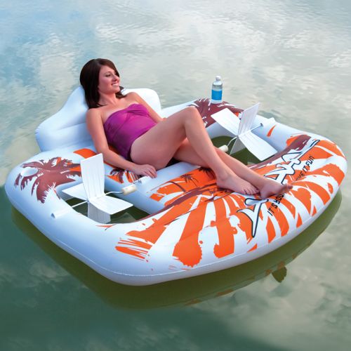Hand Pedal Float makes getting around easier on water