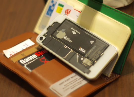 Add NFC capabilities to your iPhone 4