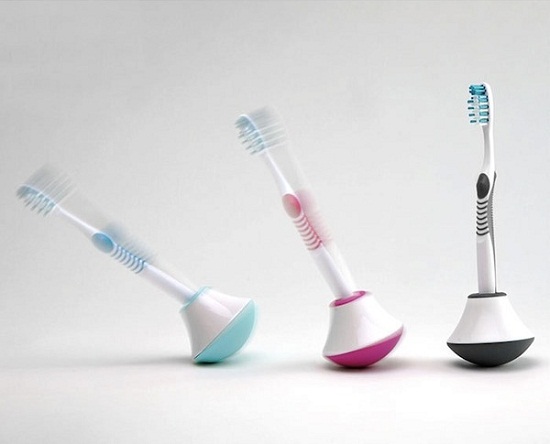 Bobble Toothbrush Holder wobbles, but it won’t fall down