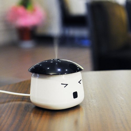 Sauna Boy is one cute USB-powered desktop humidifier