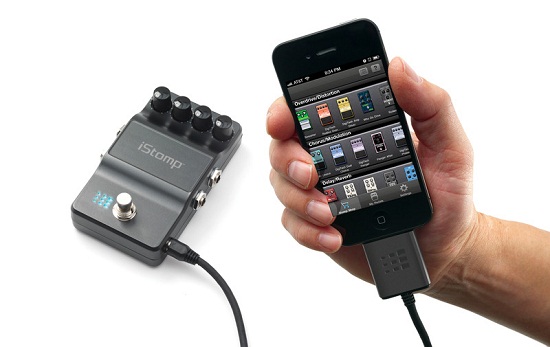 iStomp is a reprogrammable stompbox that works with your iPhone