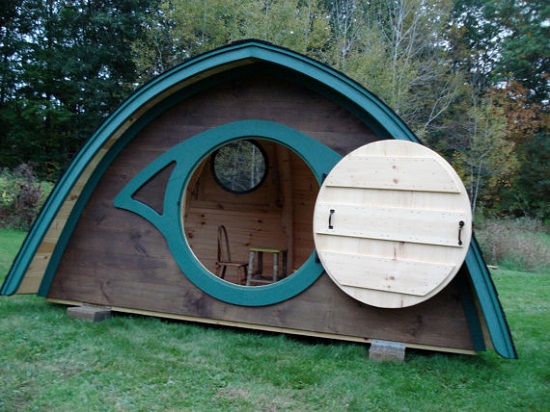 Hobbit Hole Playhouse is the closest you’ll get to living in Hobbiton