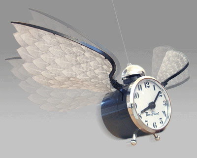 Time actually flies with this Flying Novelty Clock
