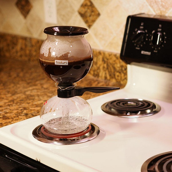 Vacuum Brewer turns your morning upside down