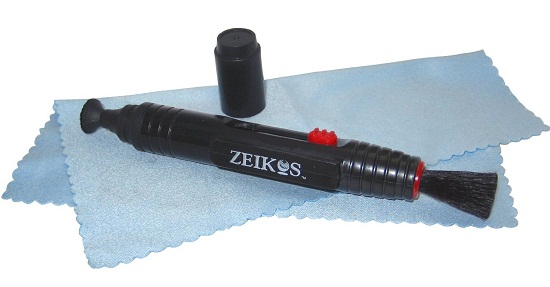Zeikos Lens Cleaner Pen keeps your camera in mint condition