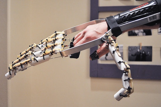 Mechanical Hand will give you a new grasp on life