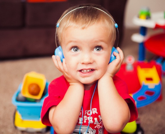 Animatone Over-Ear Headphones keeps kids in check