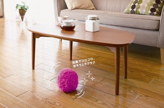 Mocoro Fur Ball Vacuum is like a tribble that cleans