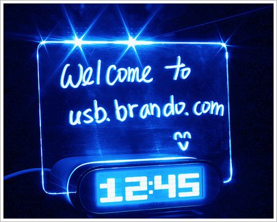 Erasable Memo Board USB Hub Clock – just when you thought there was nothing more they could do with USB