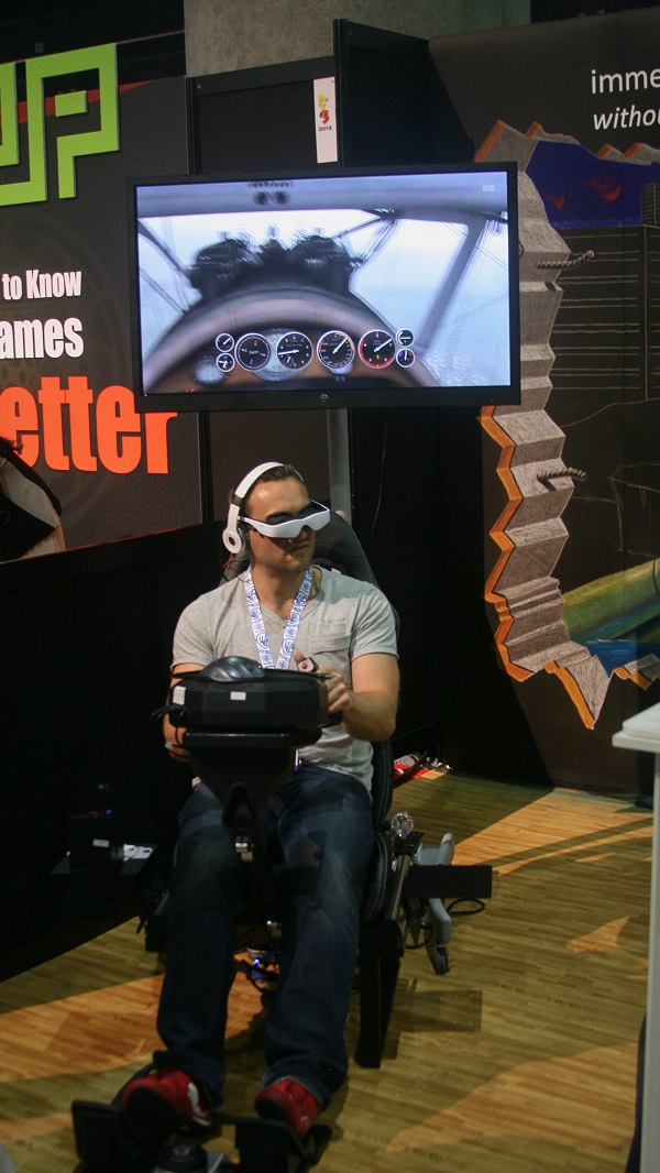 A little hands on time with the cinimizer OLED Multimedia Video Glasses [E3 2013]