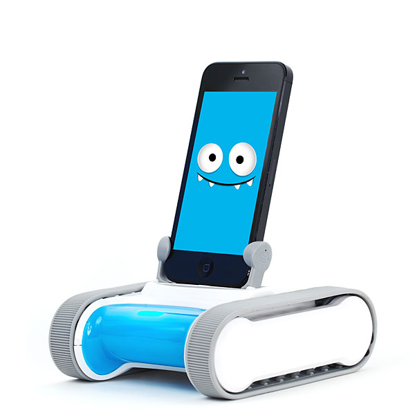 Romo Smartphone-Controlled Robot – Your iPhone gets playful