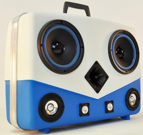 Case of Bass – these hand made portable sound systems laugh at your pathetic Bluetooth kittens