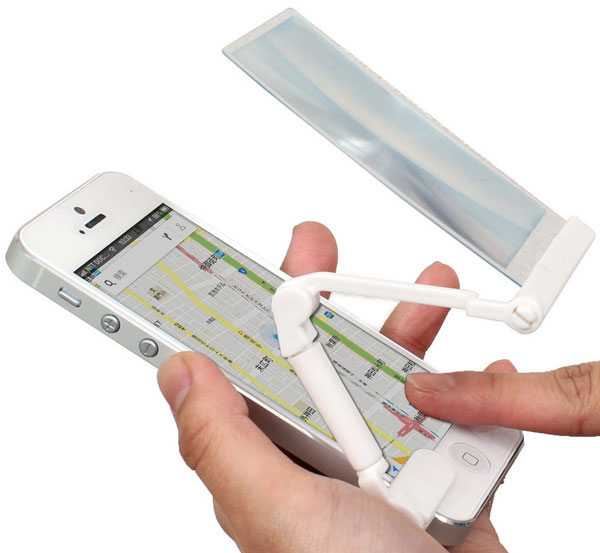 iPhone Clip-On Screen Magnifier – pfaff…who needs a large screen launch from Apple?