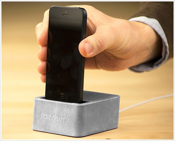 Massive Dock – an iPhone dock made out of pure concrete…the lion and the lamb?