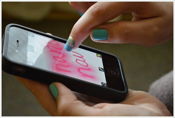 Nano Nails – your fingernail as a touchscreen stylus…instantly
