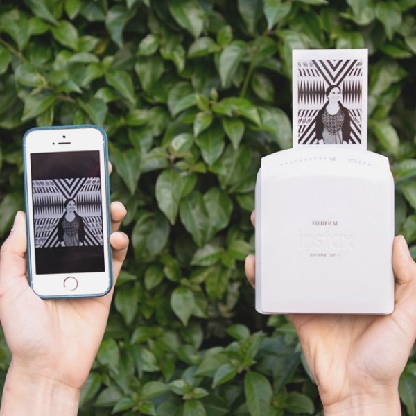 Instax Share SP-1 Smartphone Printer – print your smartphone pictures on the go