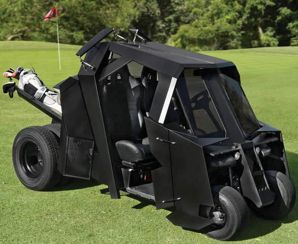 Gotham GolfCart – tee off with the style of a caped crusader