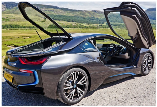 BMW i8 – 155mph, 134.5 mpg, is this the most amazing car ever made? [Review]