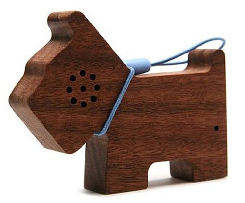 Motz Wooden Pet Speaker – tiny hand-made keychain speaker puts the aww back in awesome