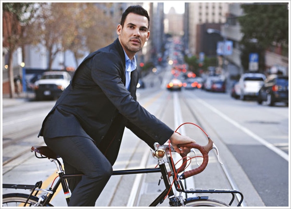 Commuter Suit – the perfect commuter gear for the upwardly mobile cyclist