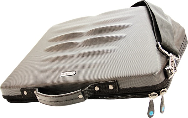 Leggage Laptop Case – the bag that comes with its own foot massage service