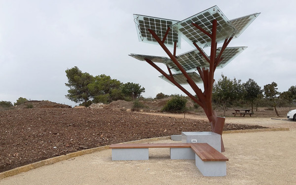 Etree – the tree that gives Wi-Fi instead of oxygen