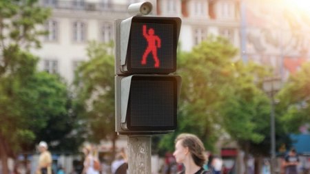 Dancing Traffic Light gets more people to stop