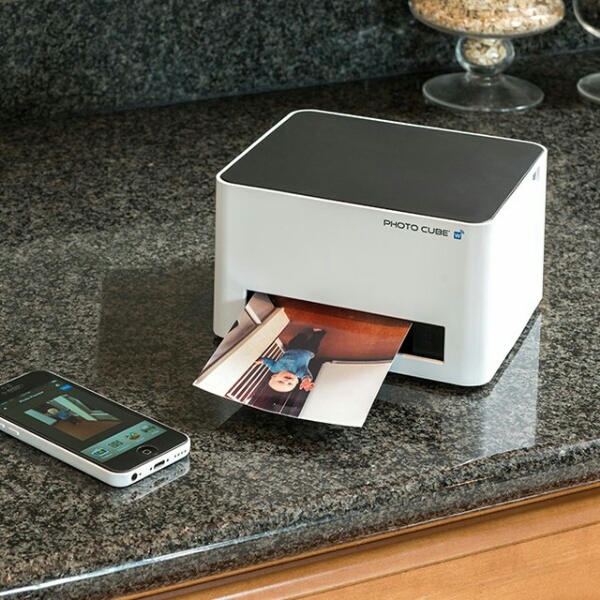WiFi Photo Cube Printer – turn yourself into a portable Instagram printout machine