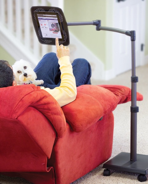 Levo G2 Deluxe Tablet Stand in use