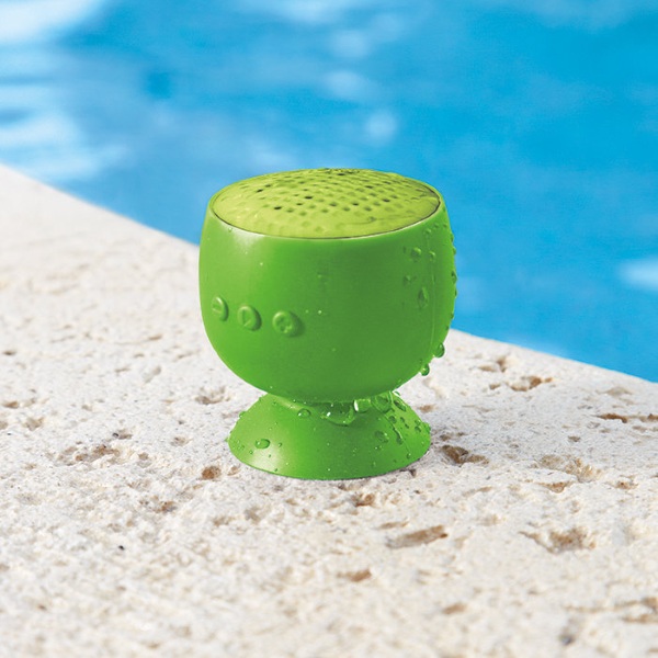 Bop H2O – a wireless speaker that sticks even when wet