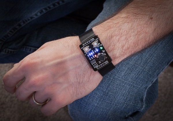 Binary Watch – the bold and dangerous way to show off your geek cred