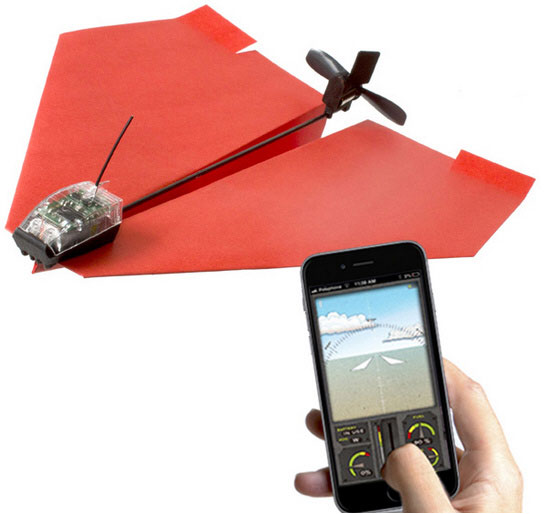 PowerUp 3.0 – smartphone controlled paper airplane gets a pilot upgrade [Review]