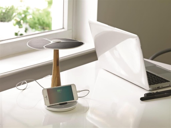 Ginkgo Solar Tree – charge your phone with clean, green energy