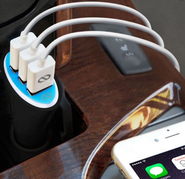 The Rapid Car iPhone Charger in use
