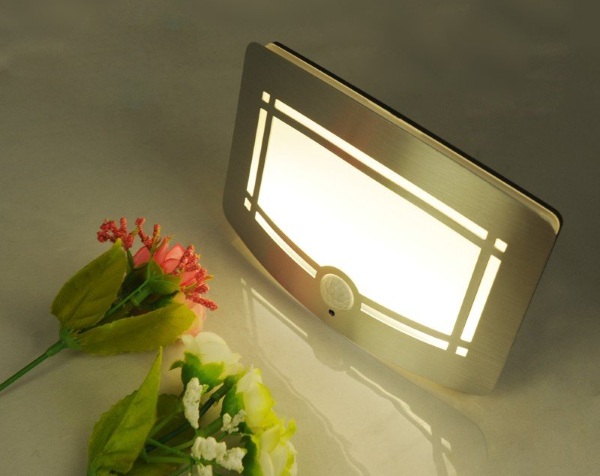Body Sensors Nightlight Wall Light – a brighter solution to dark hallways and storage