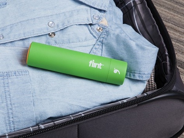F’Lint – the retractable travel lint roller