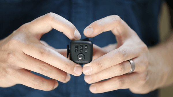 Fidget Cube – keep your hands busy, no pen required