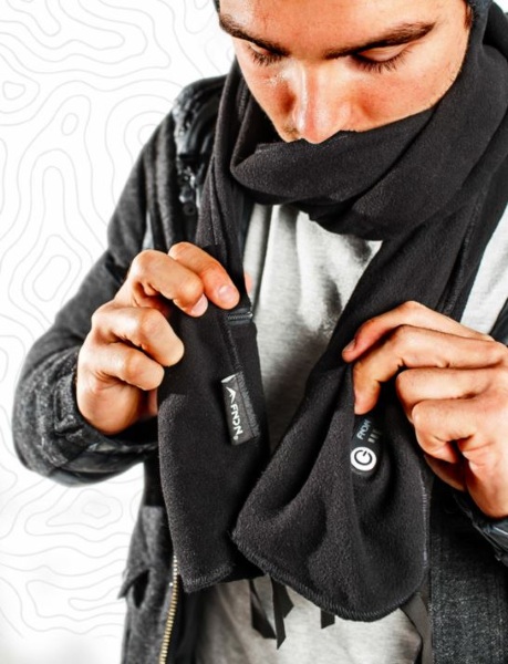fndn-heated-scarf-in-use
