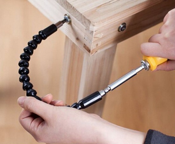 Flexible Screwdriver – get all those hard to reach places without breaking your back