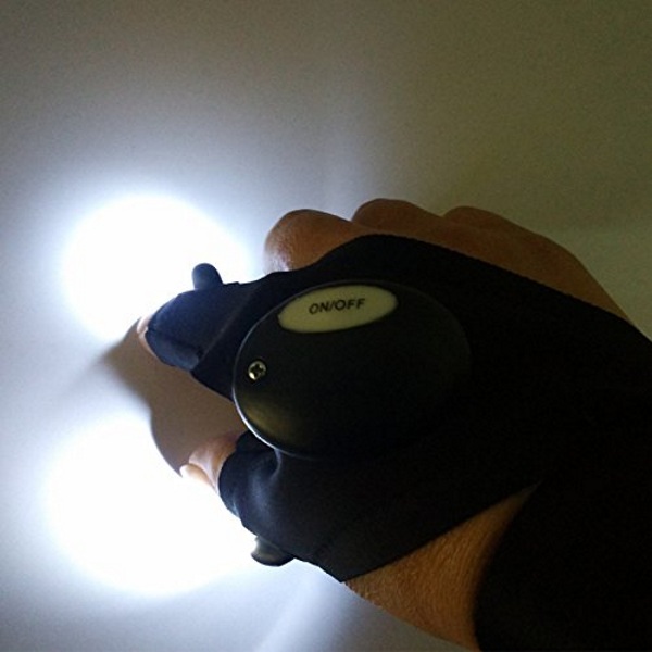 Outdoor Fishing Gloves – illuminated fingers are good for more than just fishing