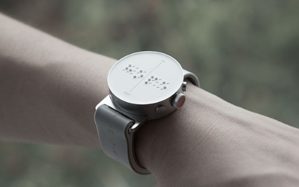Dot Watch – read the time with this braille clock face