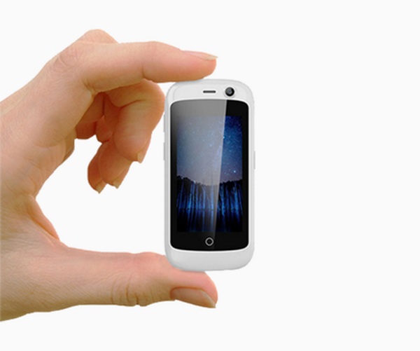 Jelly – the tiny phone you can take anywhere