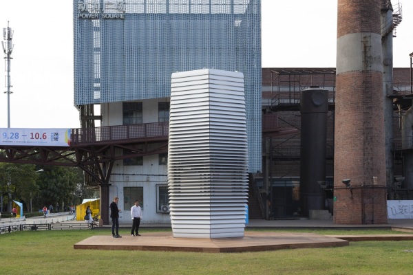 Smog Free Project – the future of clean air may be smog sucking bikes