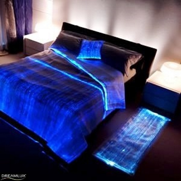 Luminous Bed Cover – give your bed a glowing fantasy touch