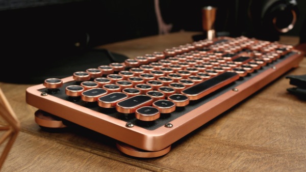 Retro Classic – the backlit mechanical keyboard of all your vintage dreams