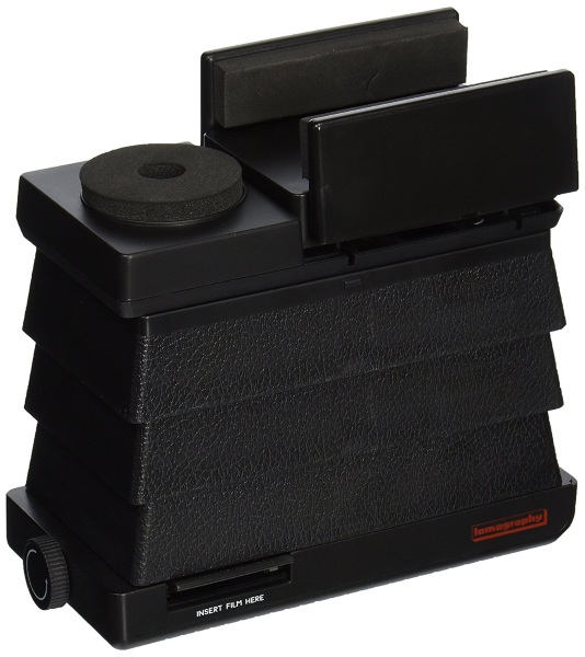 Smartphone Film Scanner – capture your old negatives with this device